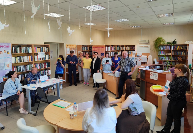 ярмарка рабочих вакансий в Печенгском районе Открытие